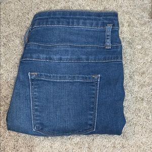 High wasted skinny jeans